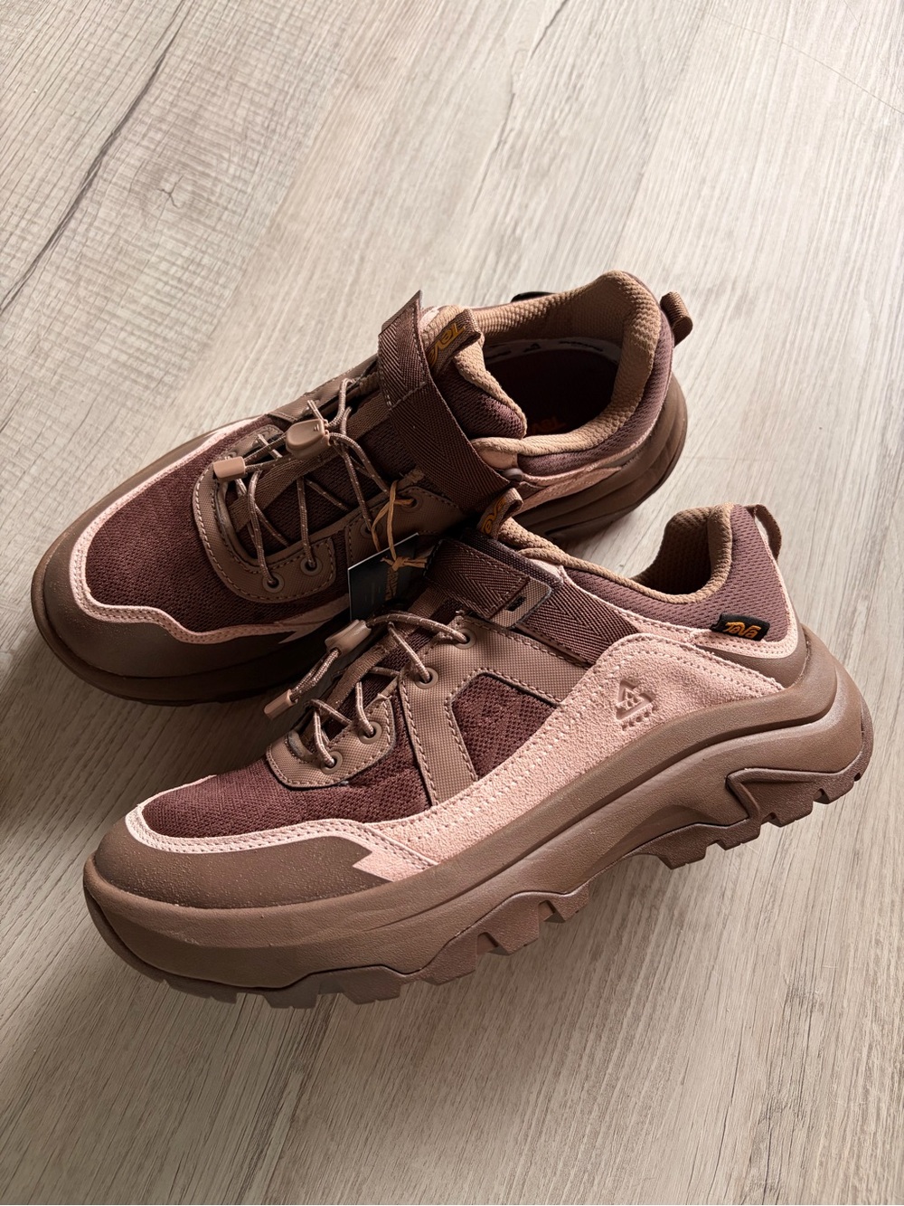 New Teva Women's Hurricane Daybreaker Hiking Shoe